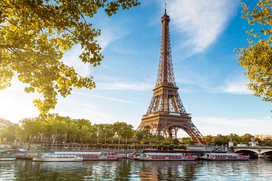 Travel Agent News for Paris Travel Insurance from Squaremouth