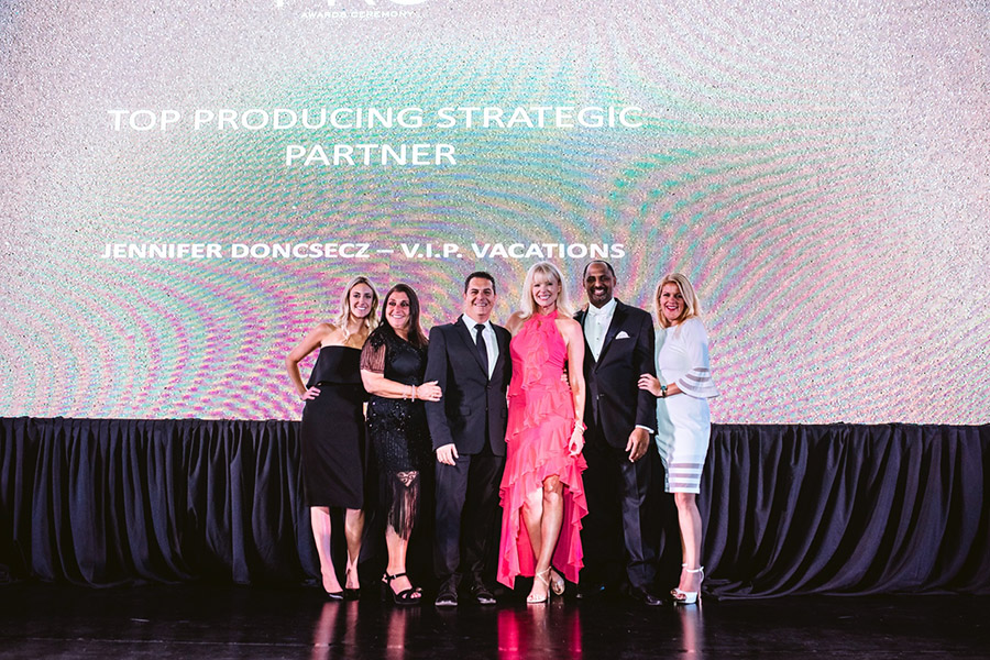 PALACE RESORTS RECOGNIZES TOP PRODUCING AGENTS AT THE SIXTH ANNUAL PRO AWARDS AT LE BLANC SPA RESORT, LOS CABOS