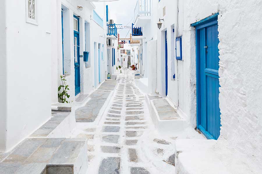 Central Holidays Showcases Fresh Romance and Honeymoon Travel Packages In Greece and Italy Catering to Newlyweds and Couples Ready to Get Back to Travel