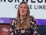 Kelly Clarkson and Norwegian Cruise Line to Celebrate Teachers with Free Cruises and Exclusive Concert Aboard Newest Ship Norwegian Prima