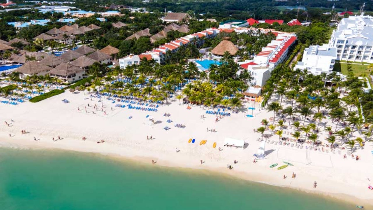 Newly Upgraded Beachfront Resorts in Mexico Offer Expanded Family Amenities  - Travel Professional NEWS®