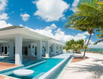 Villas of Distinction® Kicks Off the Holiday Season with 12 Exclusive Offers