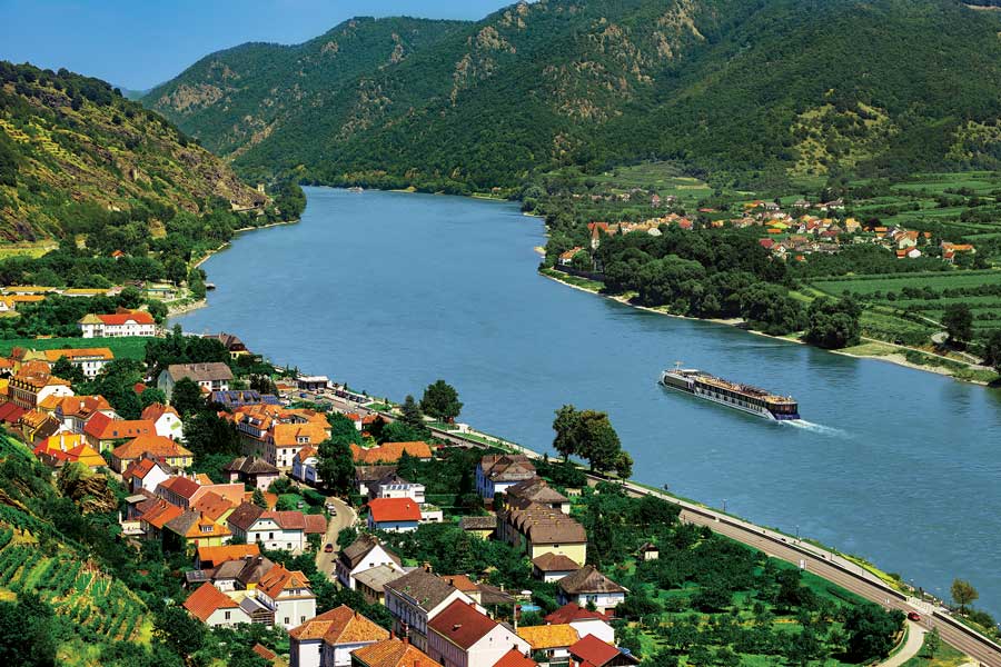 Amawaterways Extends Complimentary Land Package Offer and Launches New Limited Time Airplus Promotion