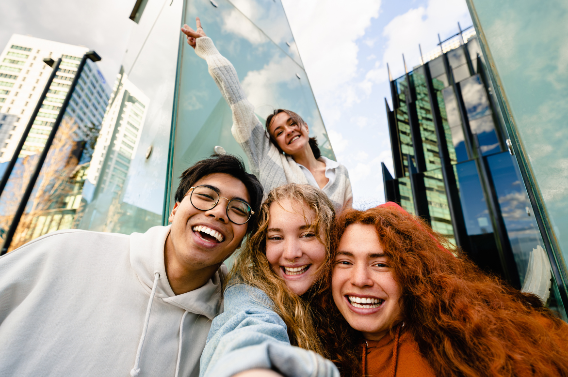 New StudentUniverse Survey Finds That 1 in 5 Gen Z Travelers Are Allocating More Than 40% of Their Disposable Income to Travel