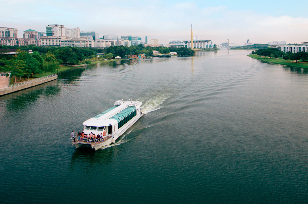Riviera River Cruises Removes Single Supplement on Rhine, Rhône Departures