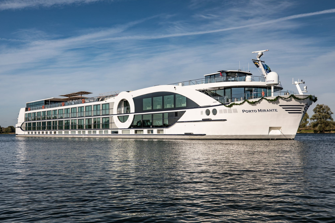 Riviera River Cruises Offers Themed Departures with Gardening, Royal Experts