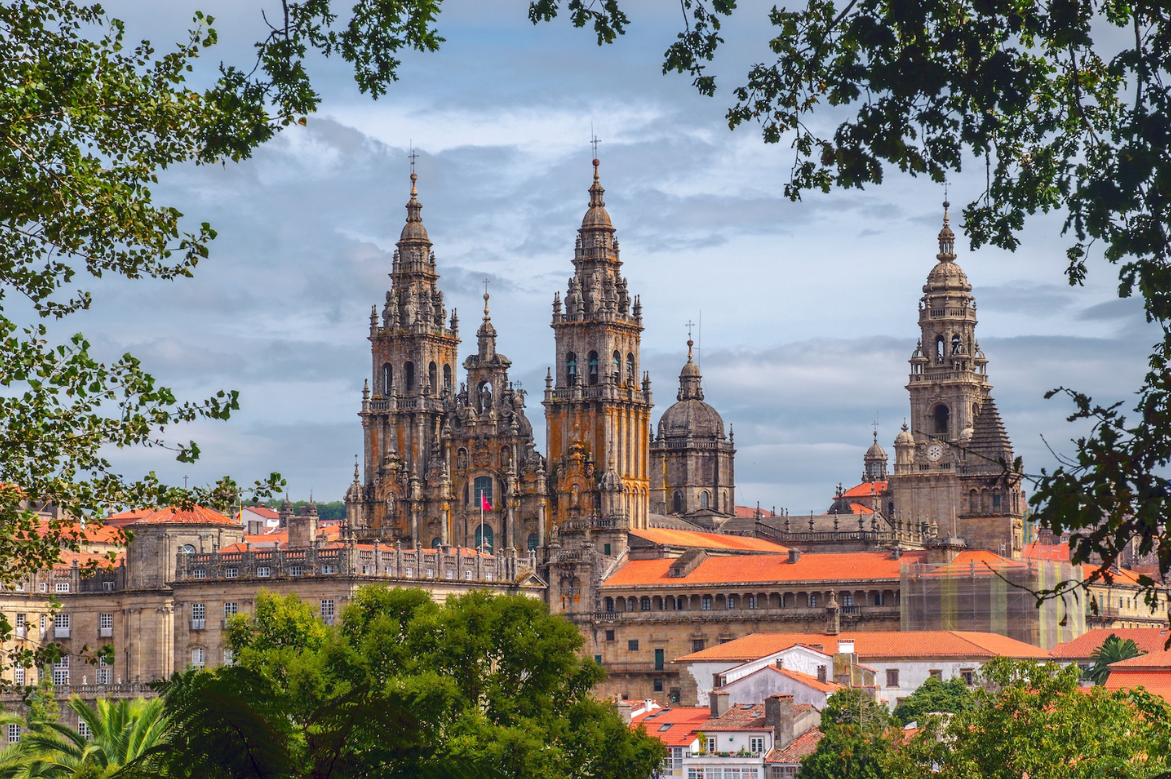 Paradores and Civitatis renew agreement to reinforce sustainable tourism in Spain