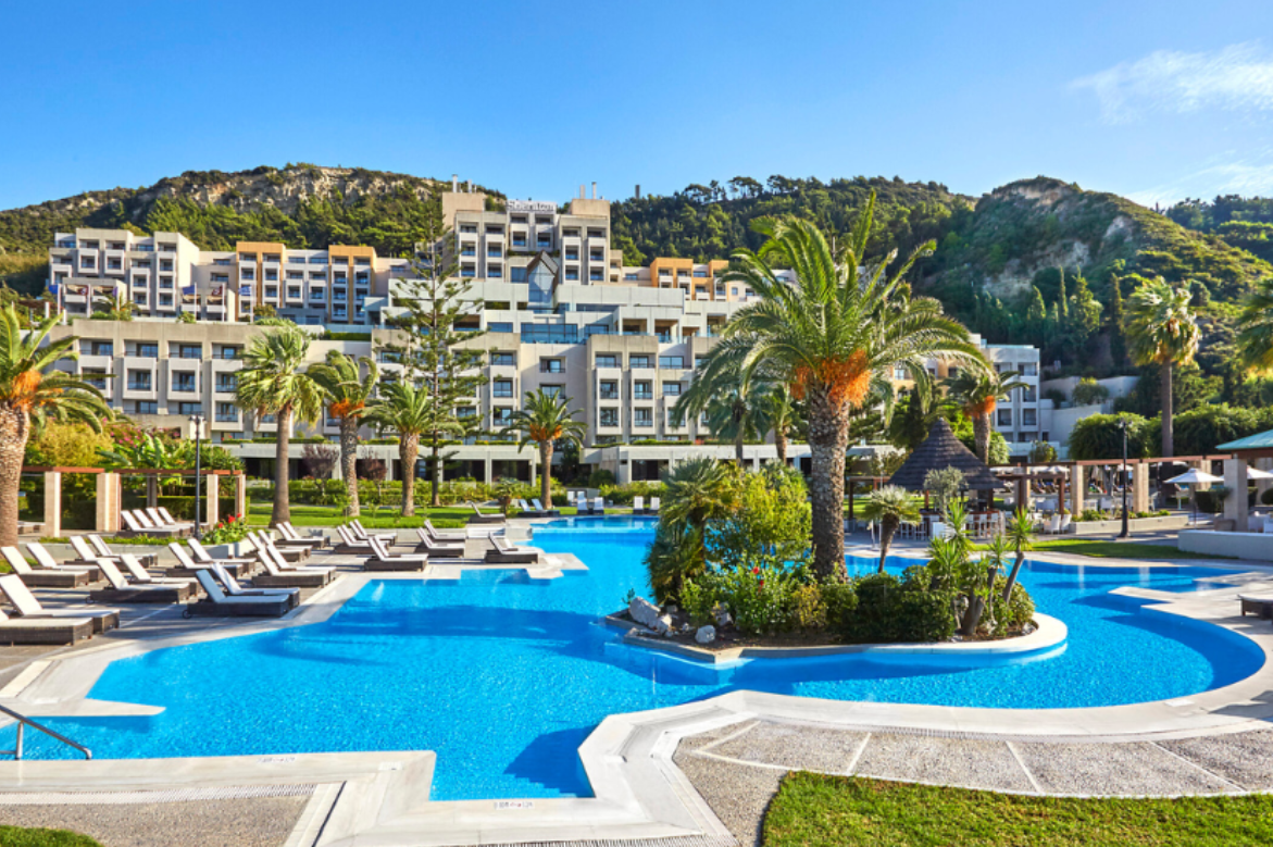 Resort for a Day Expands to the Greek Isles, Offering New Day Pass Options Plus Bonus Commissions for Travel Agents