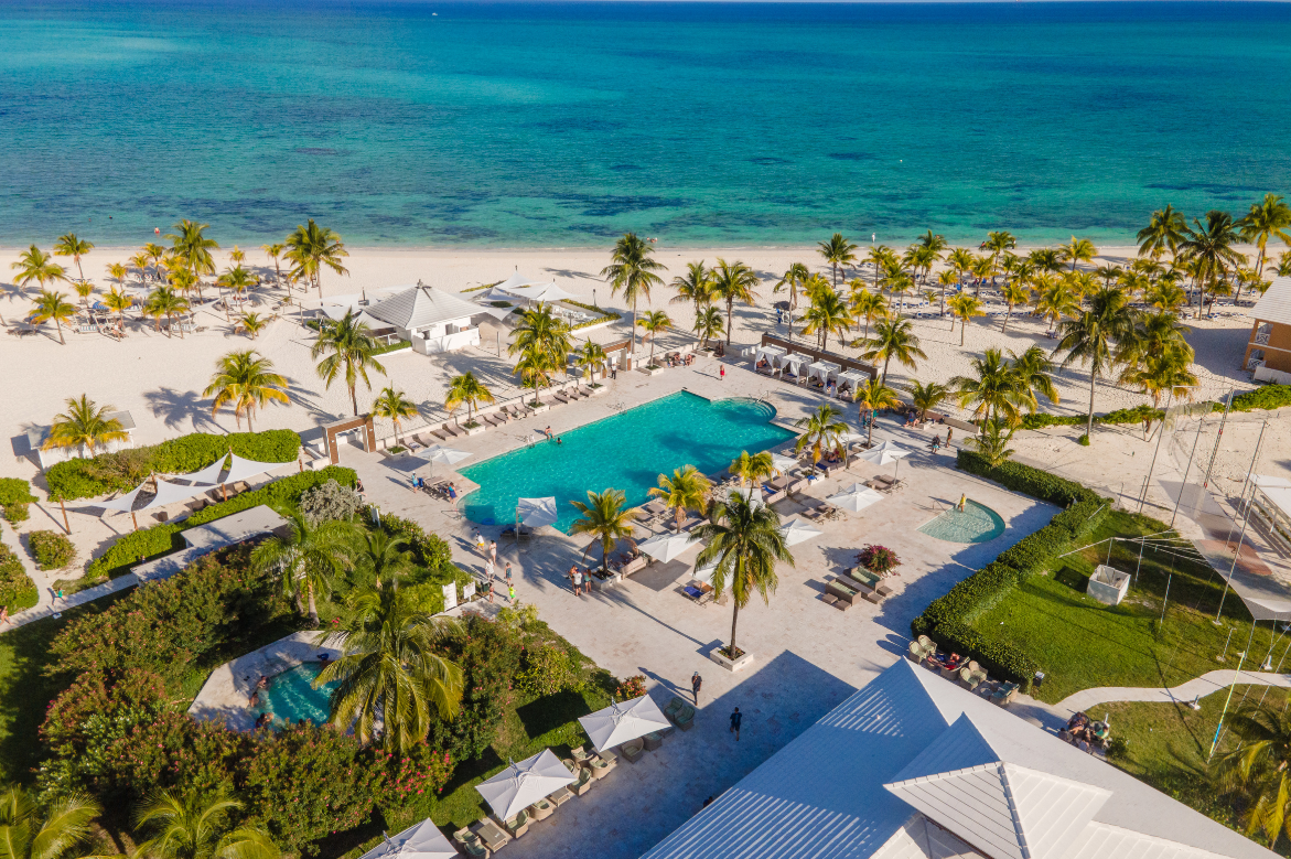 Viva Fortuna Beach by Wyndham Launches Fun-A-Thon With Exciting Fall Activities: Dive Week, Pickleball, and Wellness Retreats