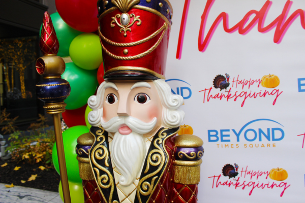 Experience the Macy's Thanksgiving Day Parade Like Never Before at Del Frisco’s - Beyond Times Square - Carole A. Peck