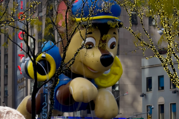 Experience the Macy's Thanksgiving Day Parade Like Never Before at Del Frisco’s - Beyond Times Square - Carole A. Peck