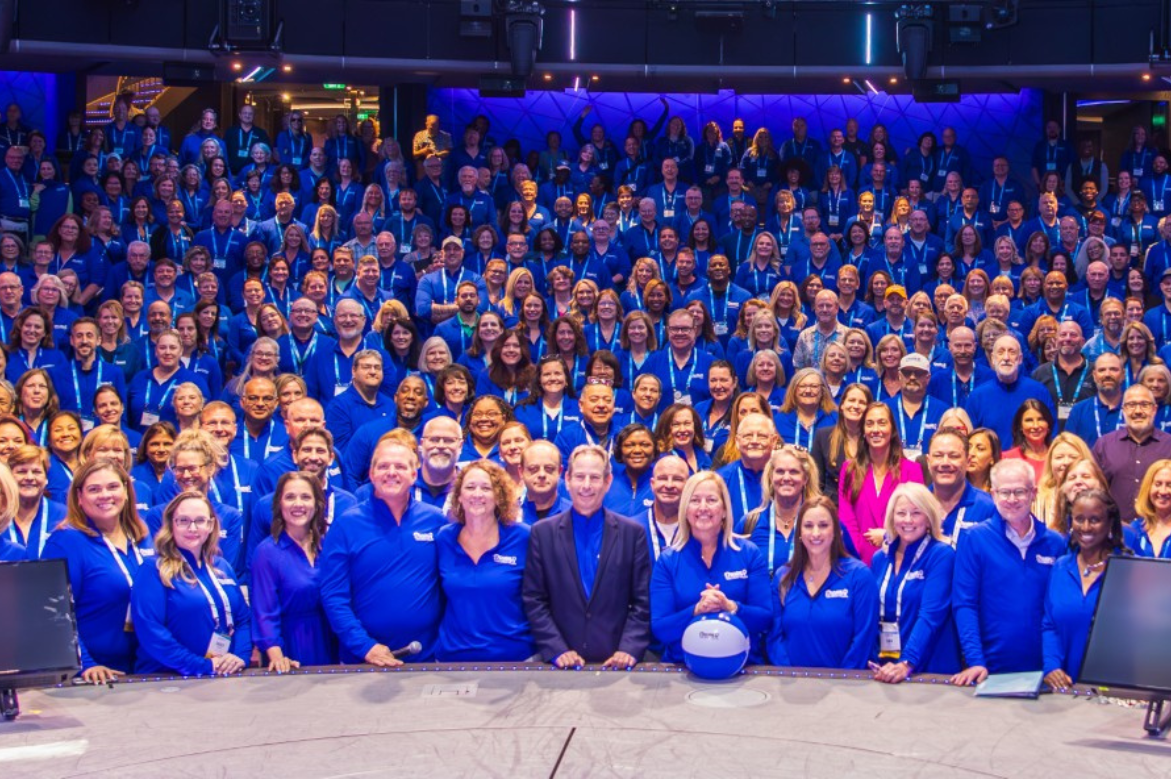 Travel Industry Titans Inspire with Fireside Chat Finale at Dream Vacations/CruiseOne National Conference