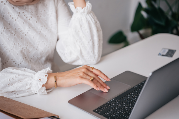 How to Make Your First Sale Faster as a New Travel Agent - Contributed by: OutsideAgents.com