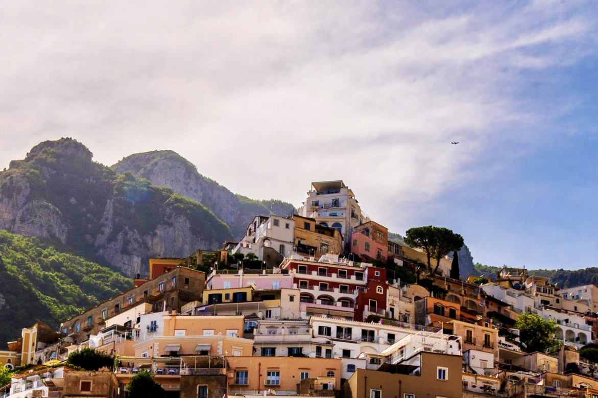 First Day of Fall: Squaremouth Shares Autumn Travel Trends for 2025