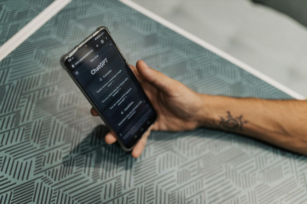 More Travelers Are Using AI Without Realizing the Risks, Says Squaremouth