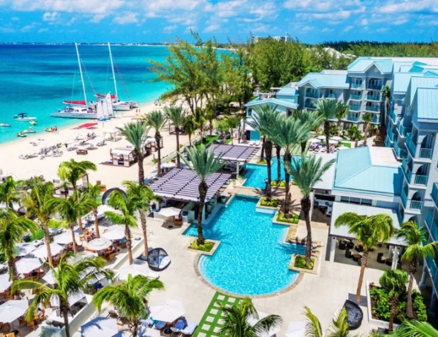 🌊 Dive into World Oceans Day with Grand Cayman! 🏝️ This Caribbean paradise is the perfect destination for your clients to celebrate our planet's incredible marine life. From pristine beaches to vibrant coral reefs, Grand Cayman offers a unique blend of eco-adventures and luxury experiences. Travel agents, get ready to make a splash with your ocean-loving clients! Please see the link in our bio to read the full article 🔗 #WorldOceansDay #GrandCayman #TravelAgent #CaribbeanTravel #MarineAdventures #LuxuryTravel #EcoTourism #TravelInspiration