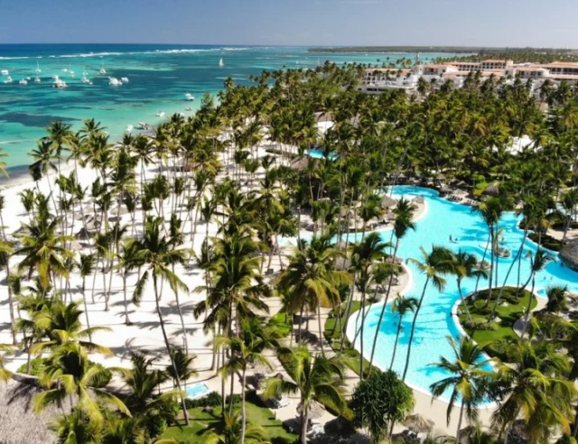 🌴✈️ Exciting news from Avoya Travel! They just wrapped up their largest-ever Land Forum at the stunning Secrets Tides Punta Cana! 🏝️ This record-breaking event brought together travel professionals for dynamic education and community impact in the beautiful Dominican Republic. Stay ahead of the curve and learn how this gathering is shaping the future of land-based travel! Please see the link in our bio to read the full article 🔗 #AvoyaTravel #TravelAgents #LandForum #DominicanRepublic #TravelIndustry #ProfessionalDevelopment #TravelNews